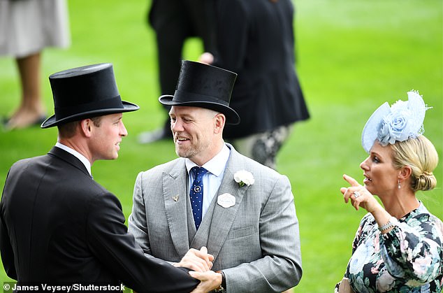 Принц Уильям (слева), Майк и Зара в Royal Ascot в 2019 году.